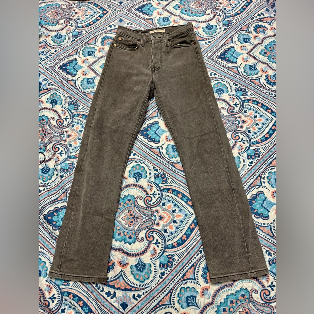 Levi’s Wedgie Straight Jean sz 26